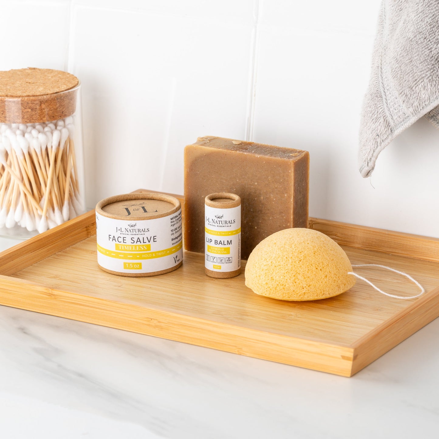 Kit Esencial de Régimen para la Piel (Set de 4 Piezas)